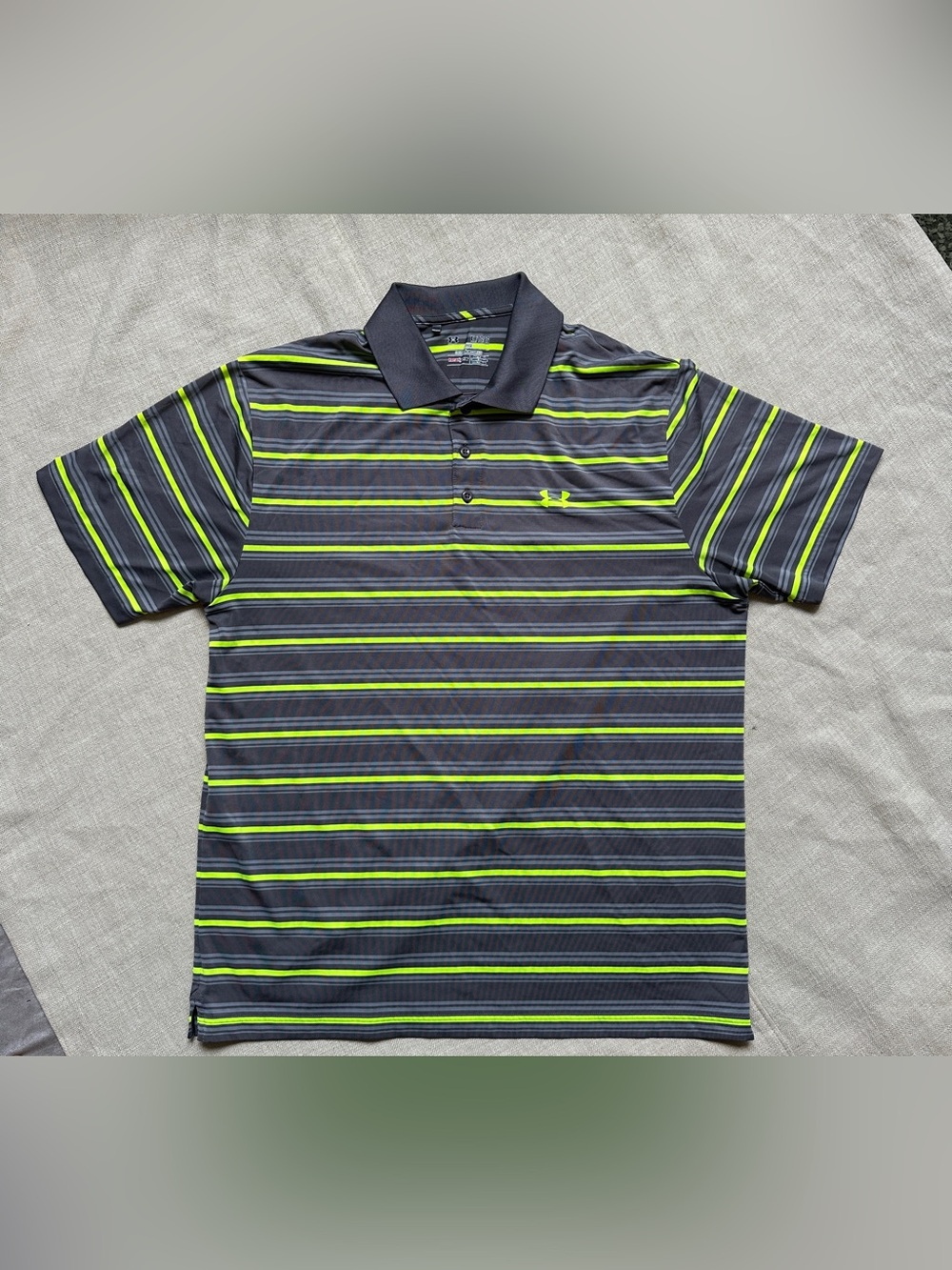 Under Armour HeatGear Polo Shirt Mens XL Gray Green Striped Loose Fit Golf
